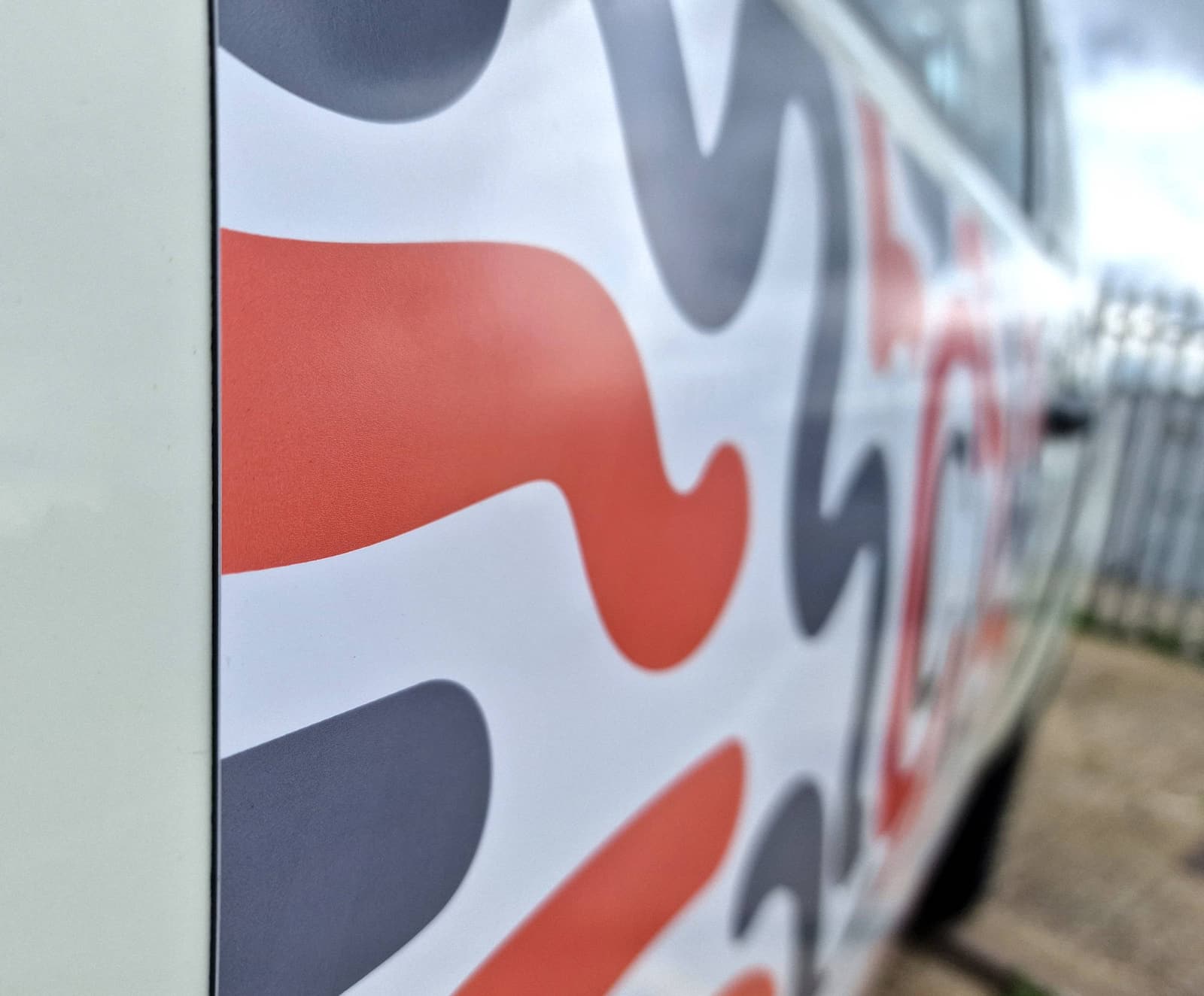 Professional magnetic signs